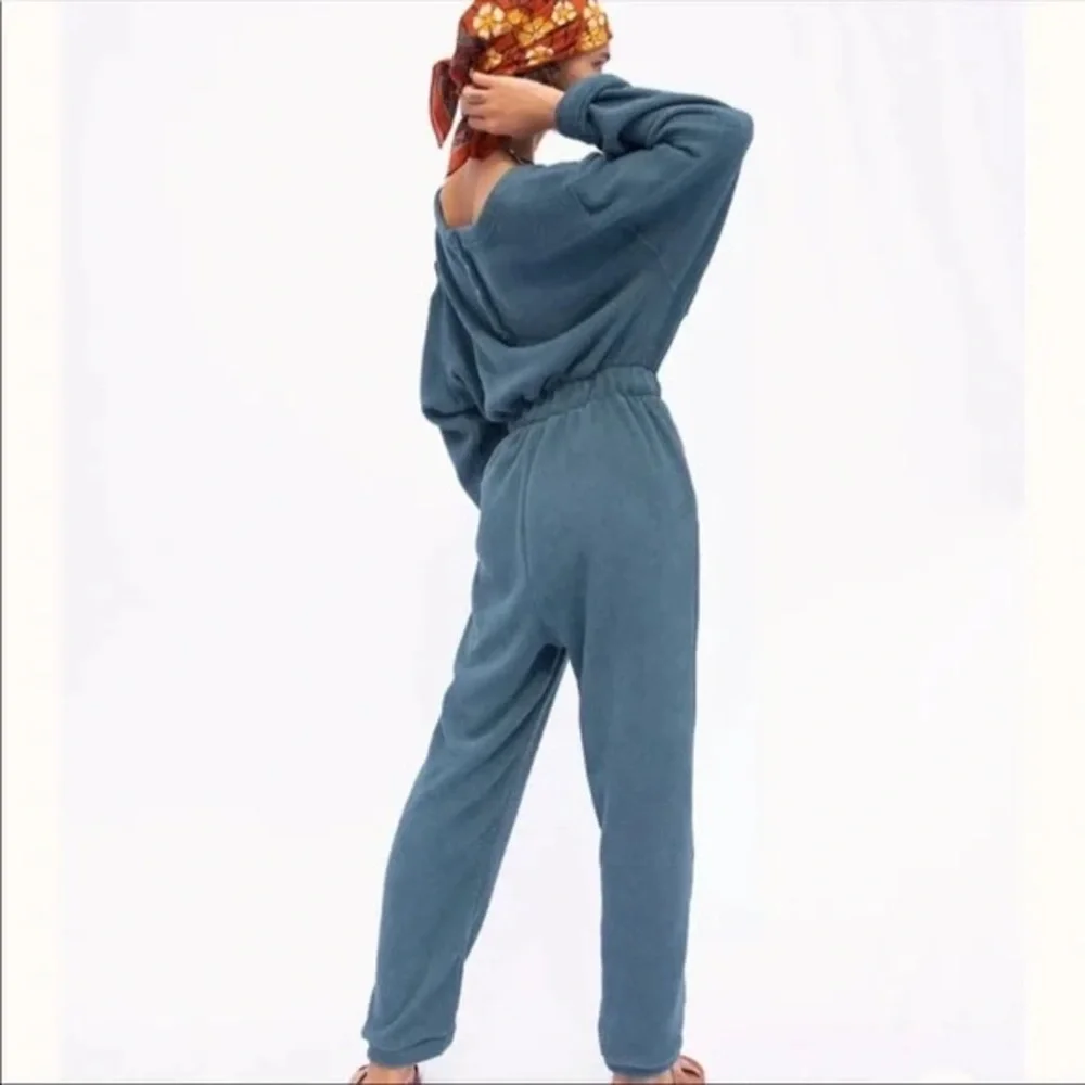 FREE PEOPLE BEACH Keep It Real Teal Fleecy Jumpsuit Womens Size Small - Picture 3 of 8